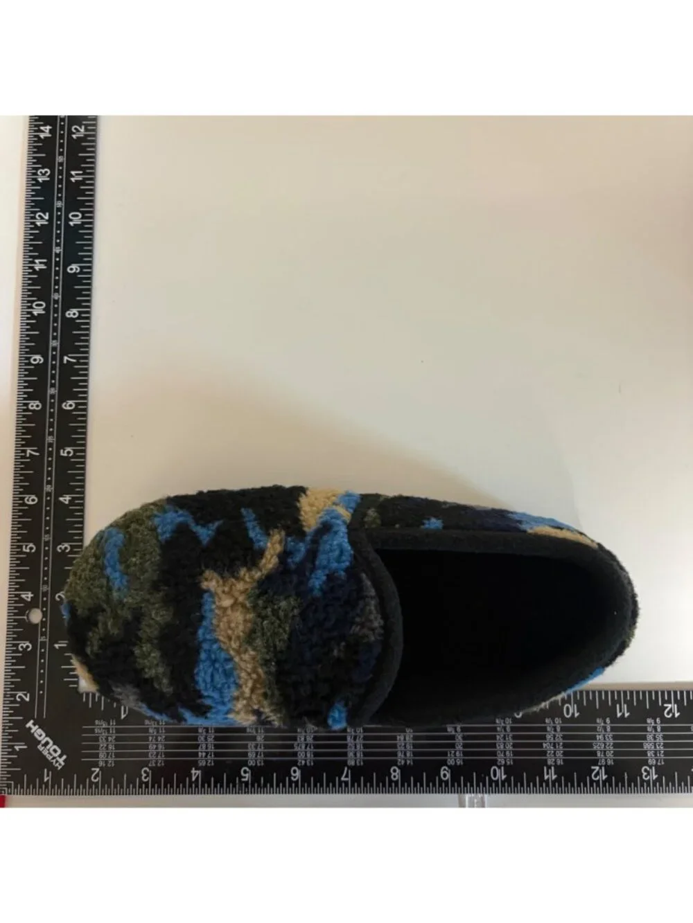 Wonder Nation BYB Black Blue Camo Fuzzy Slippers Boys Size 6 Slip On NEW